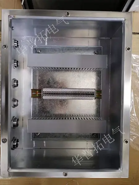 Pressurized explosion-proof box2.jpg